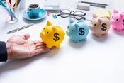 銀行は預金に新しい意味を付与することで自己変革する
